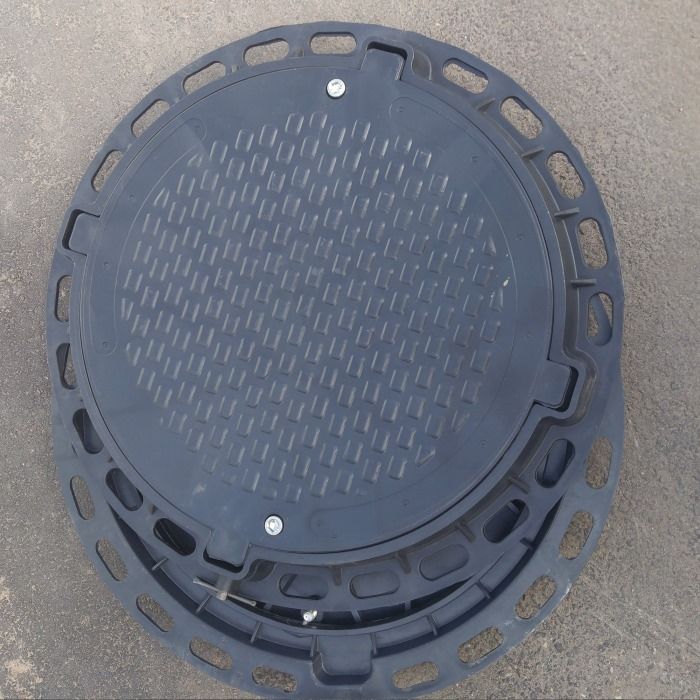 Lūka POLYMER melna ar slēdzi 780 <br>Plastmasas (zaļā zona, vieglā 8cm), groda vākam ar D=700