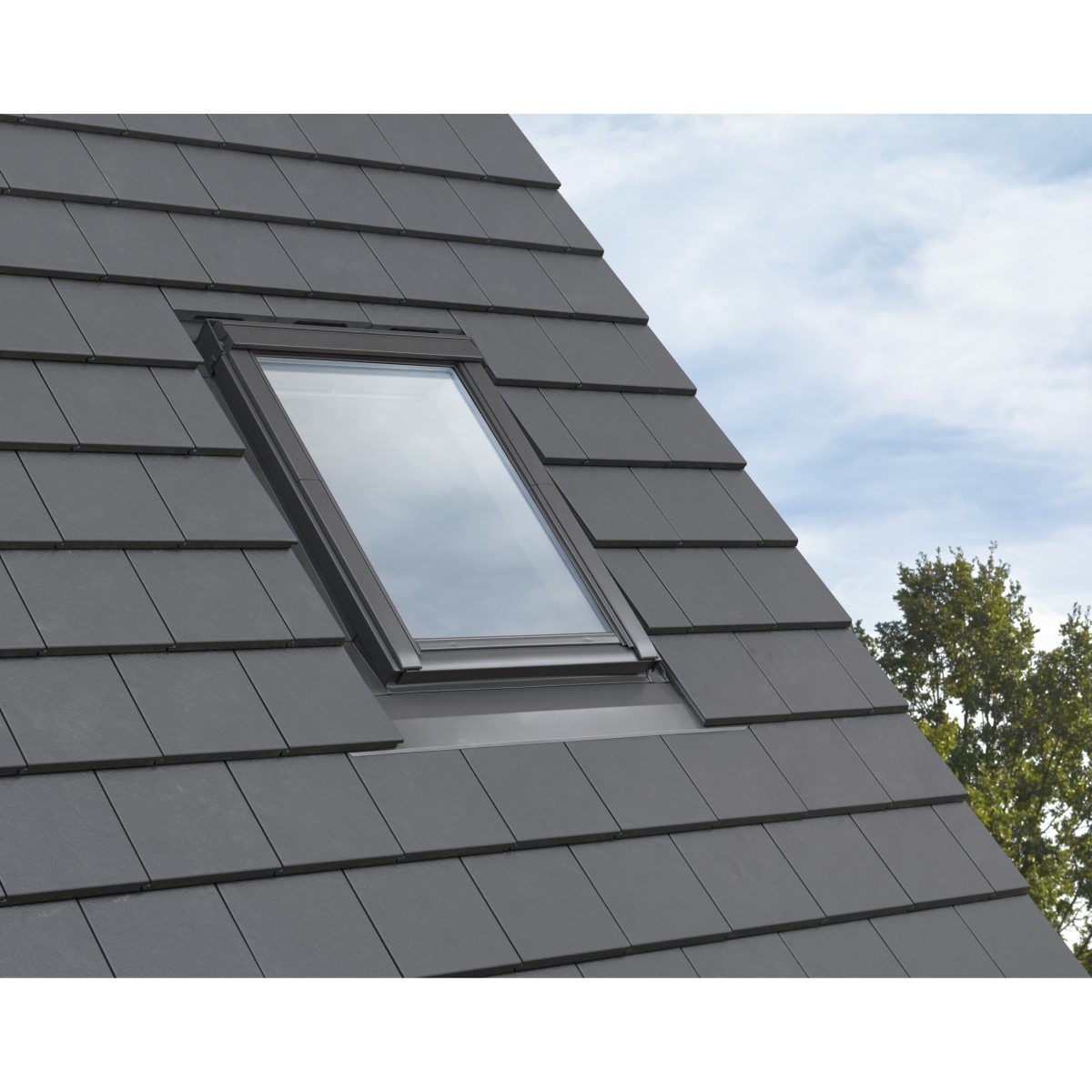 Velux iebūvēšanas komplekts profilētam jumta segumam ar BFX EDT